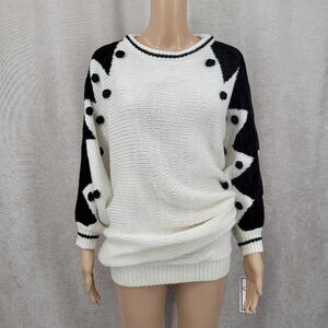 Carducci Black and White Geometric Pom Pom  Women's Batwing Sweater Vintage